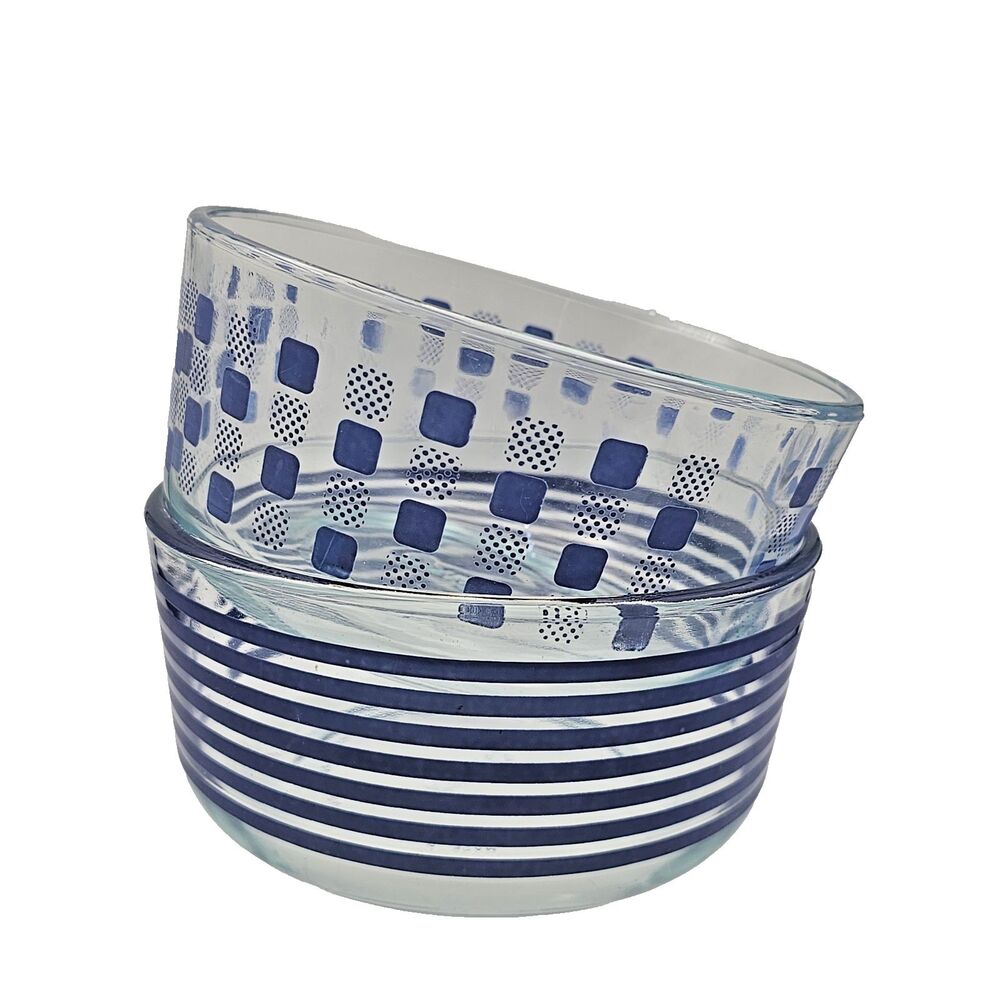 2 PYREX 1 Quart Glass Bowls One #7201, One Stripes/One Squares, Made in USA